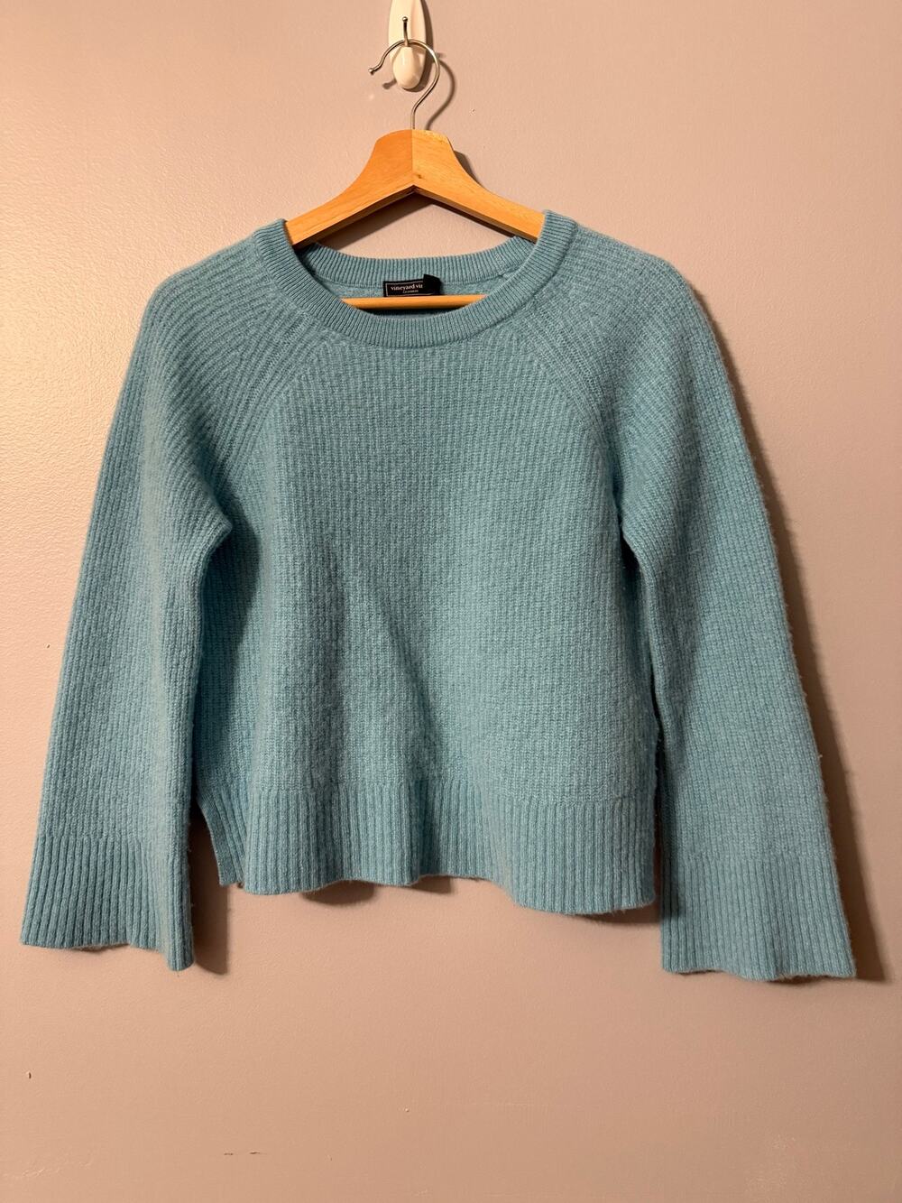 Vineyard Vines Women’s Cashmere Sweater Aqua Size Medium